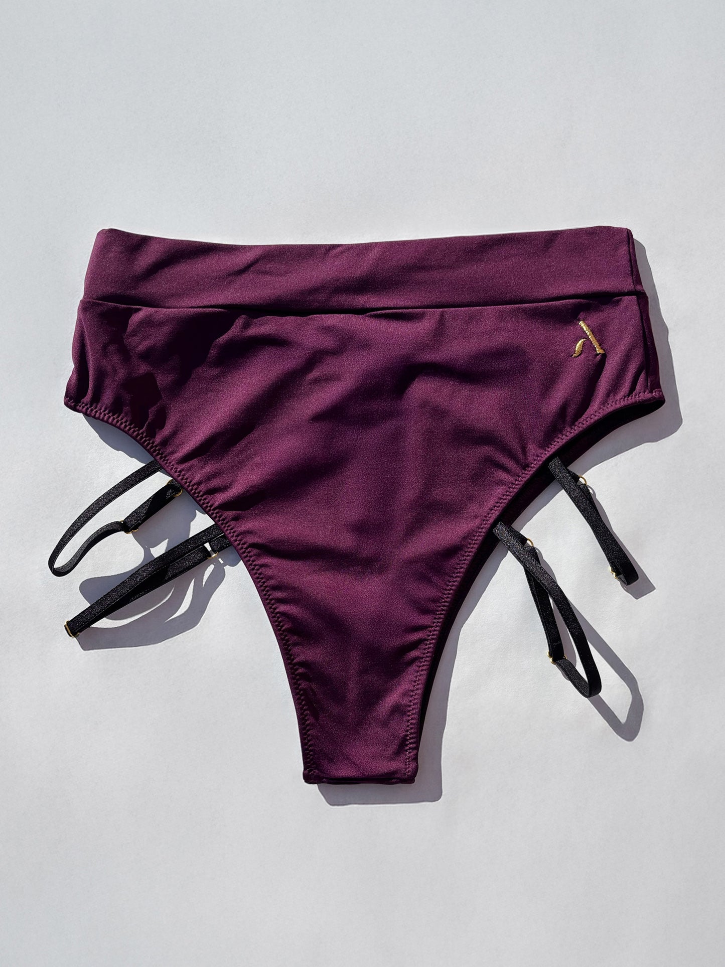 Pantoloncini da pole dance con elementi elastici color vino