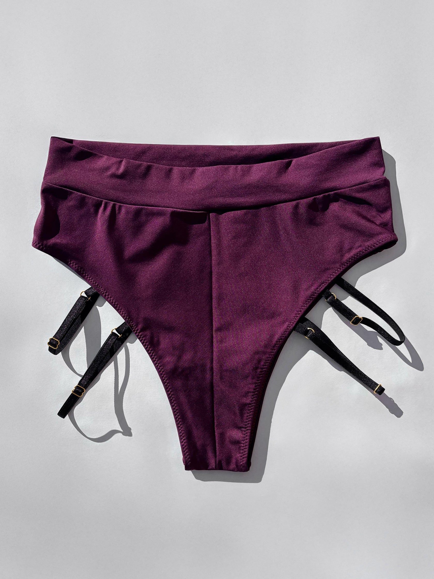 Pantoloncini da pole dance con elementi elastici color vino