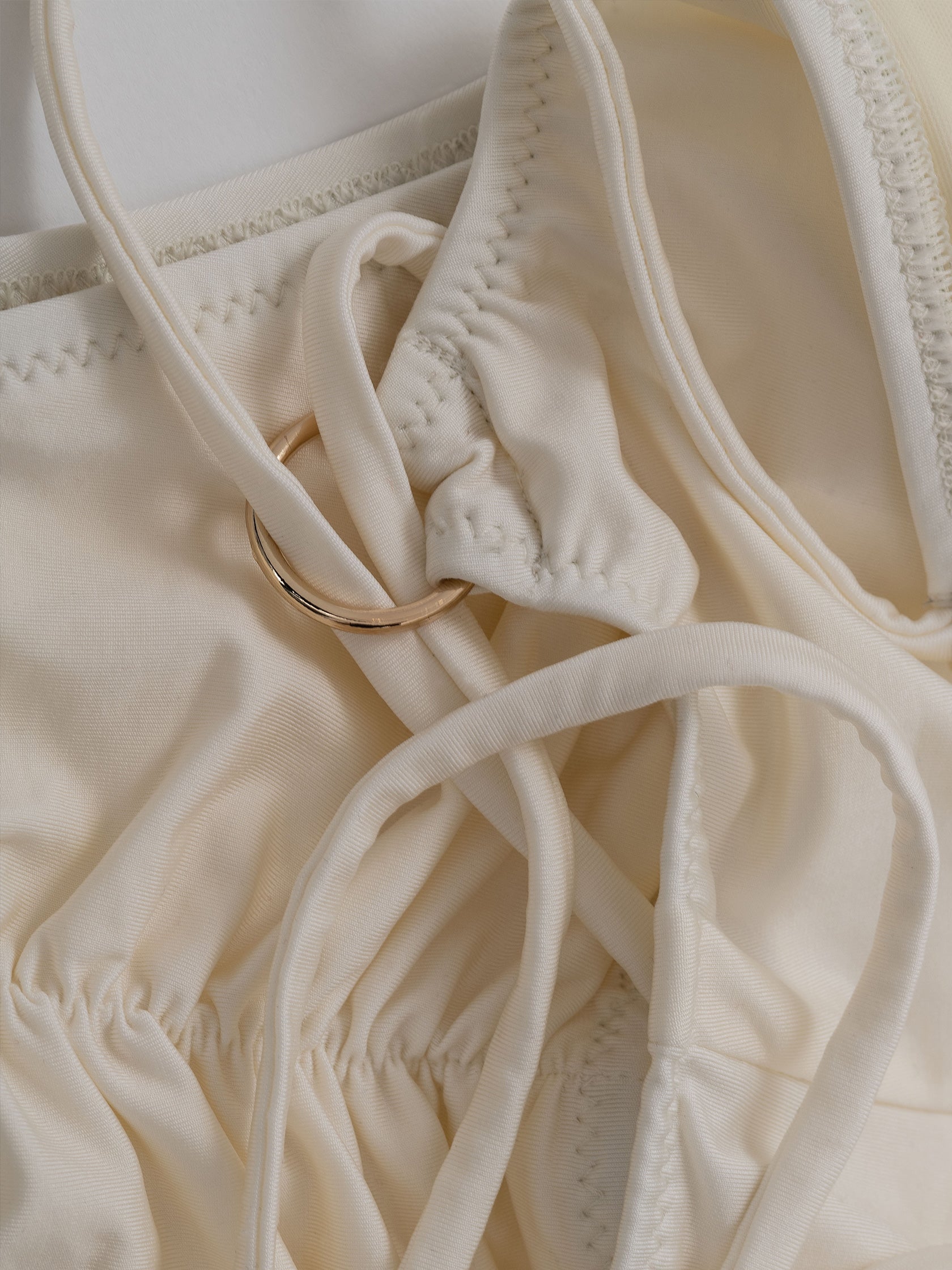 Top da pole dance bianco con laccetti, stile swimwear