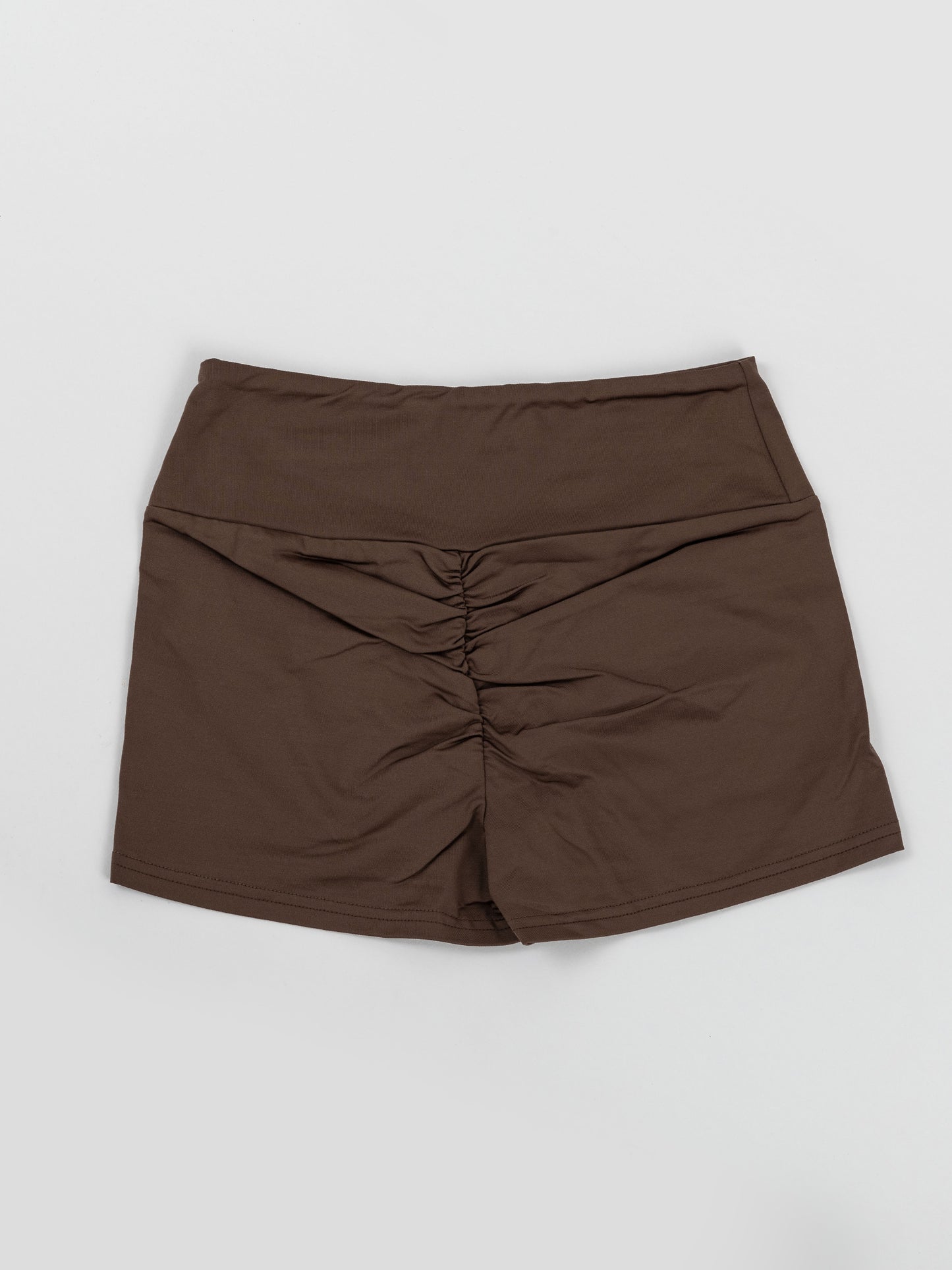 Pantaloncini da pole dance marrone con arricciatura sul retro